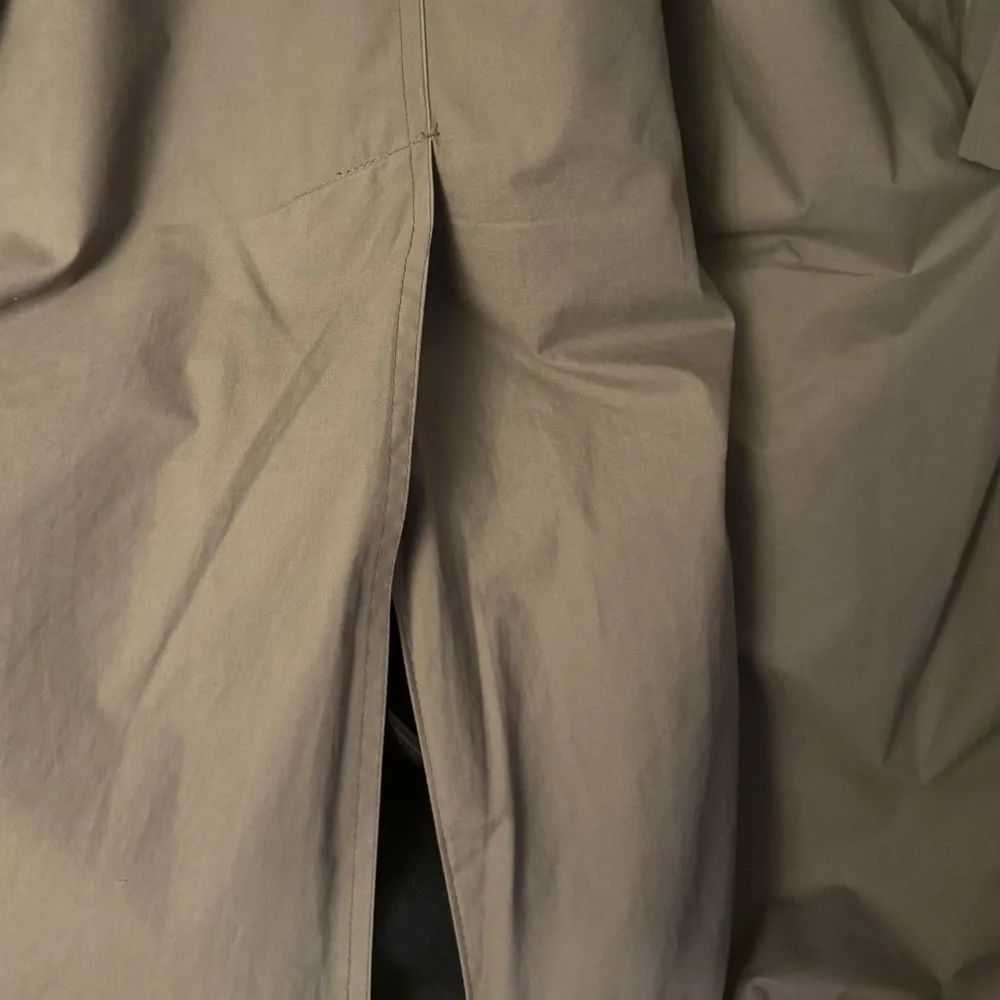 London Fog Men’s Double Breasted Belted Tan Lined Trench Coat Size 42 Regular